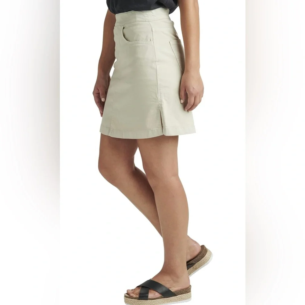 NWT Jag Jeans On The Go Mid Rise Skort Size 6 - Picture 2 of 7